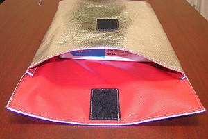 HOT-STOP L fire resistant document pouch